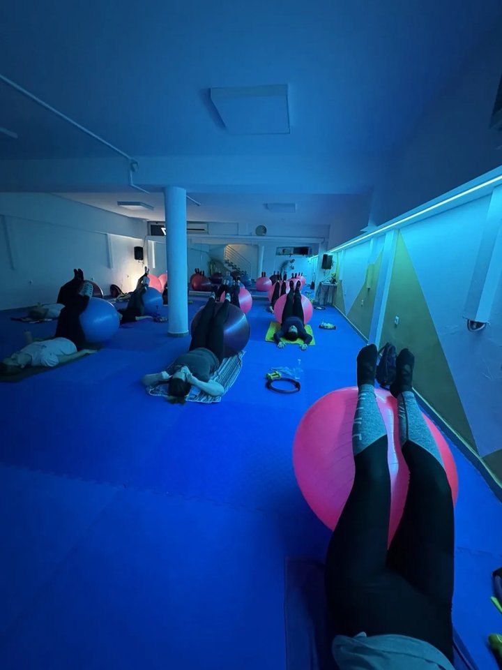 Evening Clinical Pilates class