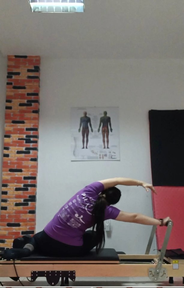 Corrective exercise with support